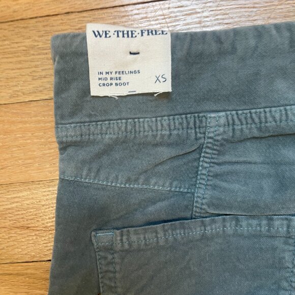 020 We The Free In My Feelings Cropped Slim Flare Velvet Pants NWT Size XS - Picture 9 of 11
